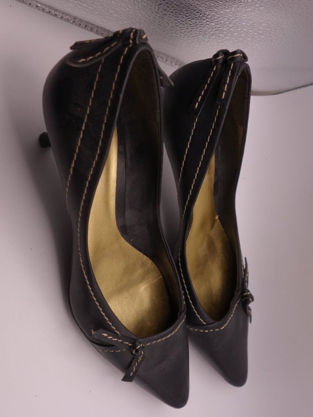 Nine West Black Pointed Toe Heels with Cream Stitching and Bow